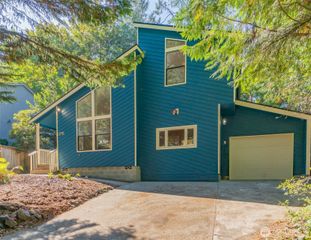 1271 Bay Lp SW, Tumwater, WA 98512
