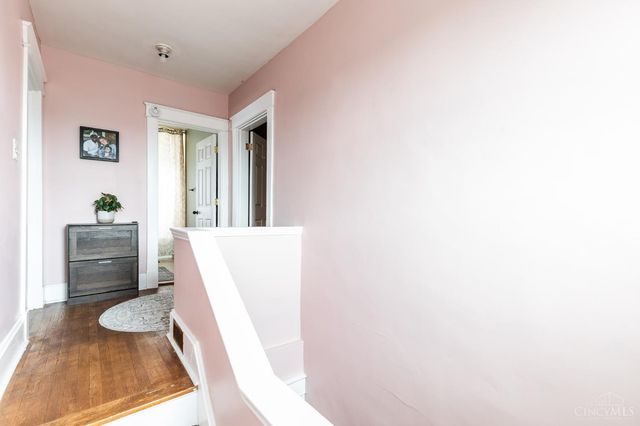 3662 Herbert Avenue, Cheviot, OH 45211