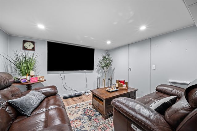 45 Applevale Drive, Dover, NH 03820