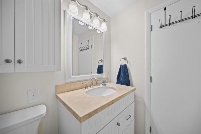 45 Applevale Drive, Dover, NH 03820