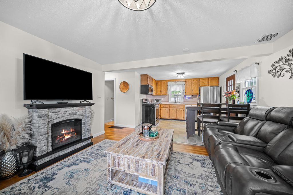 45 Applevale Drive, Dover, NH 03820
