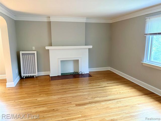 383 W Chesterfield Street, Ferndale, MI 48220