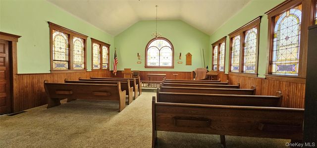 14 Hankins Church Street, Hankins, NY 12741