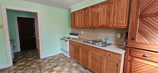 14 Hankins Church Street, Hankins, NY 12741