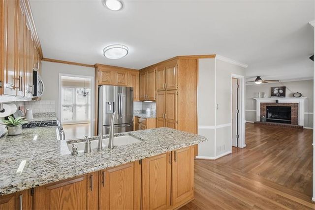 6004 Fairwood Bend NW, Acworth, GA 30101