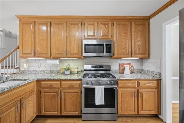 6004 Fairwood Bend NW, Acworth, GA 30101