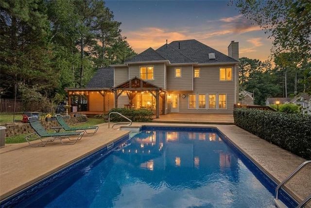 6004 Fairwood Bend NW, Acworth, GA 30101