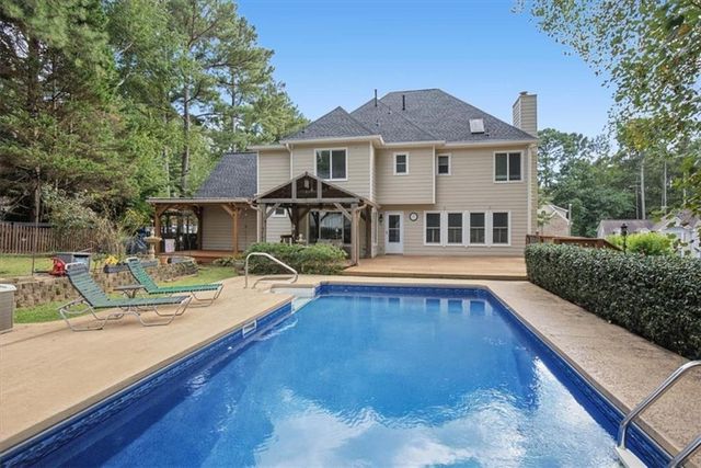 6004 Fairwood Bend NW, Acworth, GA 30101