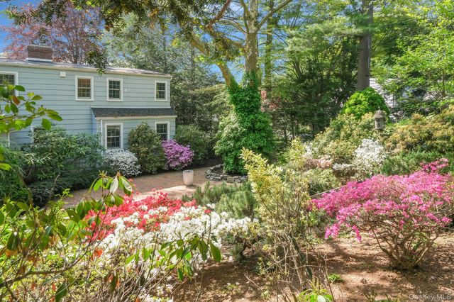 194 Huntington Bay Road, Huntington, NY 11743