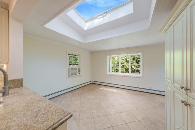 194 Huntington Bay Road, Huntington, NY 11743