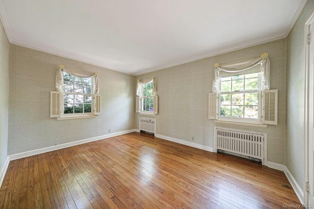 194 Huntington Bay Road, Huntington, NY 11743