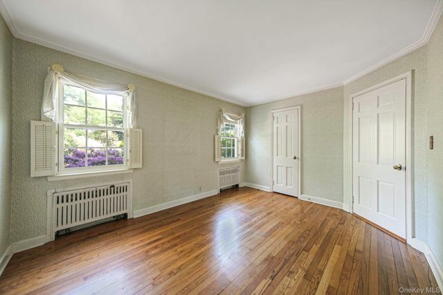 194 Huntington Bay Road, Huntington, NY 11743