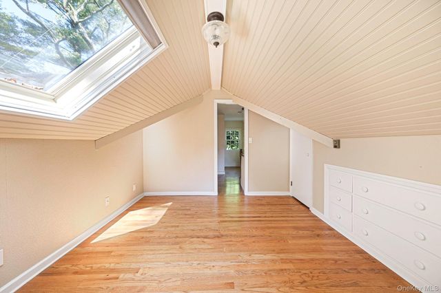 194 Huntington Bay Road, Huntington, NY 11743