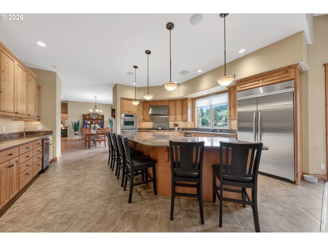 130 STENGAR Ln, Roseburg, OR 97471