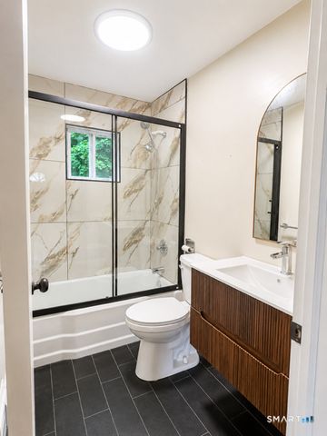 18 Norton Road, East Windsor, CT 06016