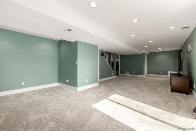 8894 Miners Street, Highlands Ranch, CO 80126