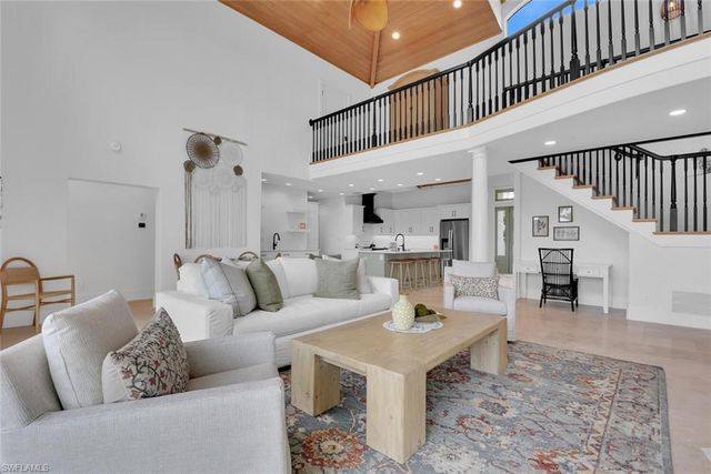 215 Mooring Line DR, Naples, FL 34102