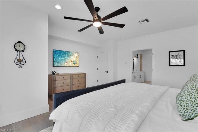 215 Mooring Line DR, Naples, FL 34102