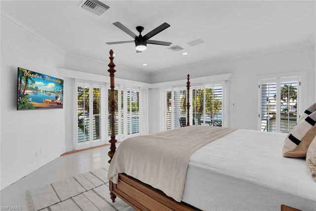 215 Mooring Line DR, Naples, FL 34102