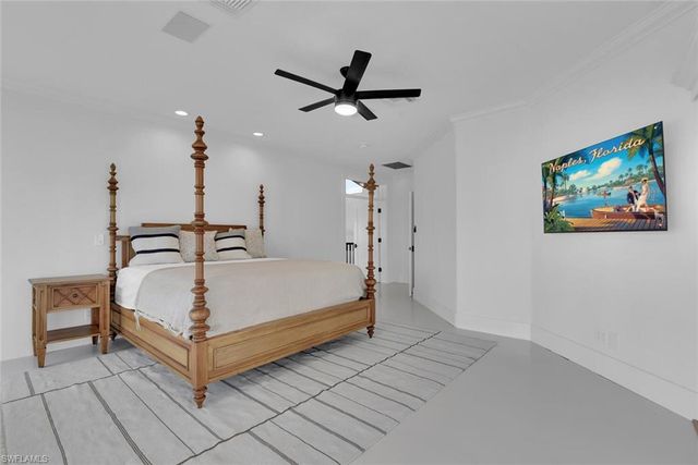 215 Mooring Line DR, Naples, FL 34102