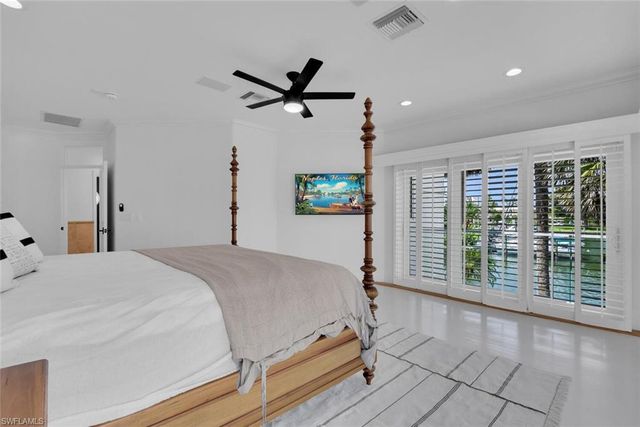 215 Mooring Line DR, Naples, FL 34102