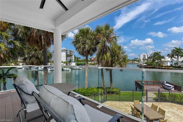 215 Mooring Line DR, Naples, FL 34102