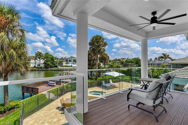 215 Mooring Line DR, Naples, FL 34102