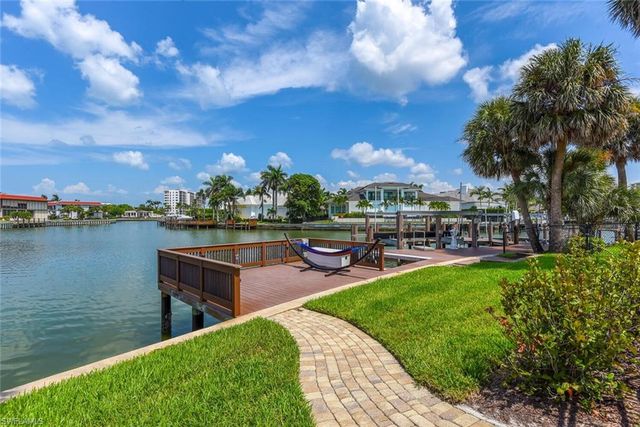 215 Mooring Line DR, Naples, FL 34102