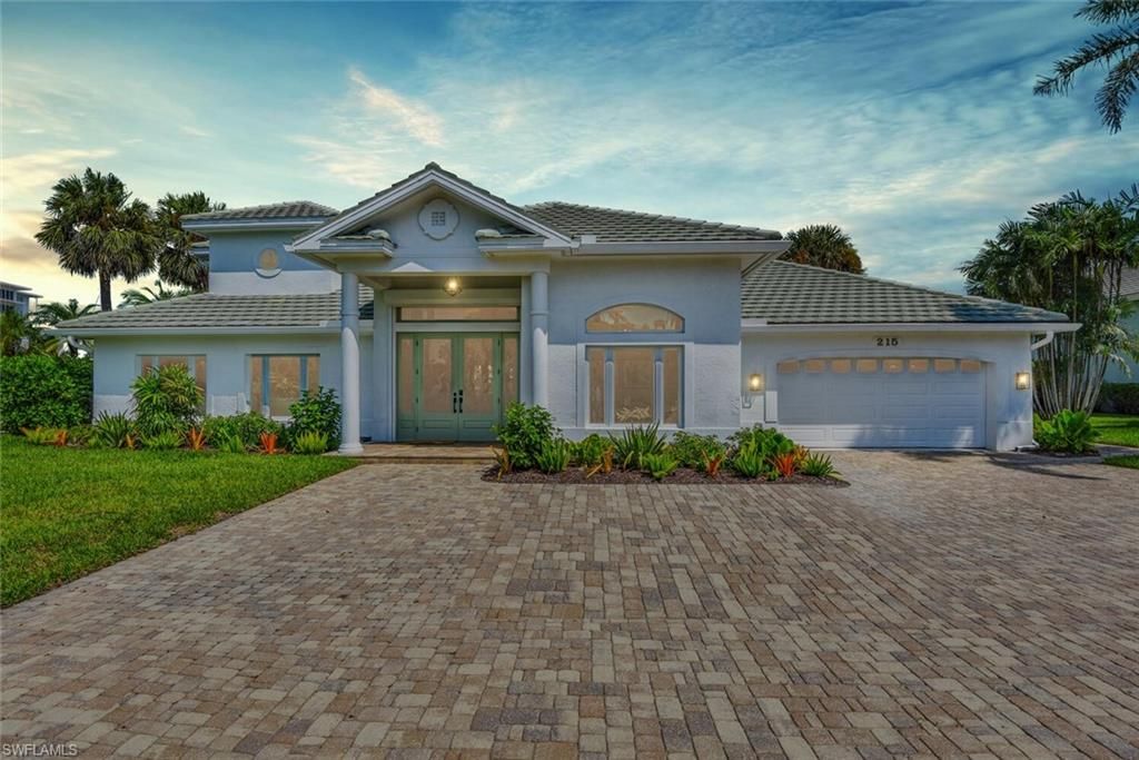 215 Mooring Line DR, Naples, FL 34102