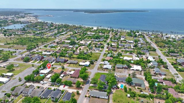 1012 W 10th Court, Panama City, FL 32401