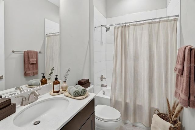 11943 SW 31ST ROAD, Gainesville, FL 32608