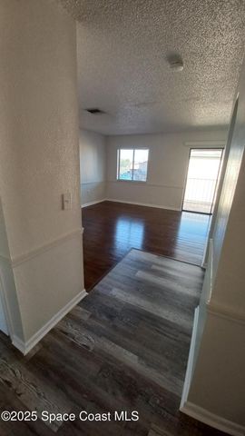 214 San Juan Circle, Melbourne, FL 32935