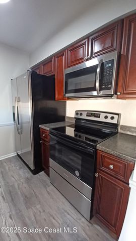 214 San Juan Circle, Melbourne, FL 32935