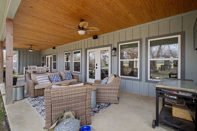 9748 County Road 1200, Athens, TX 75751