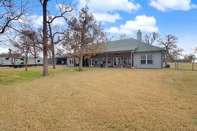 9748 County Road 1200, Athens, TX 75751