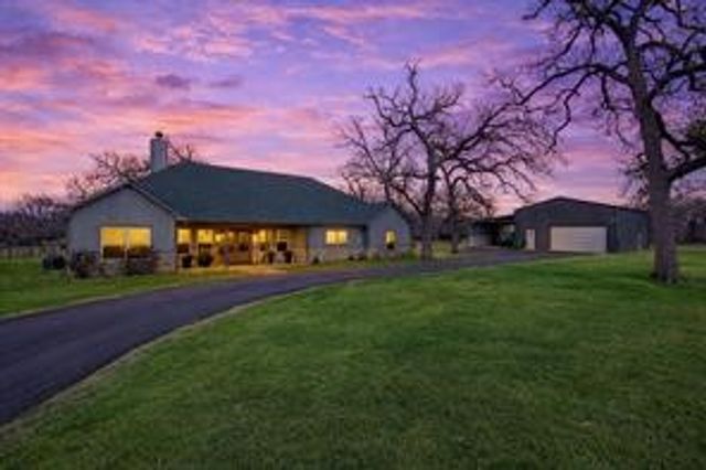 9748 County Road 1200, Athens, TX 75751