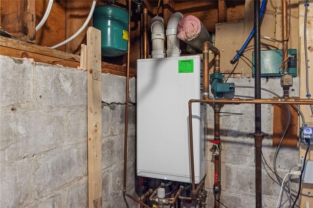 151 Ives Road, Warwick, RI 02818