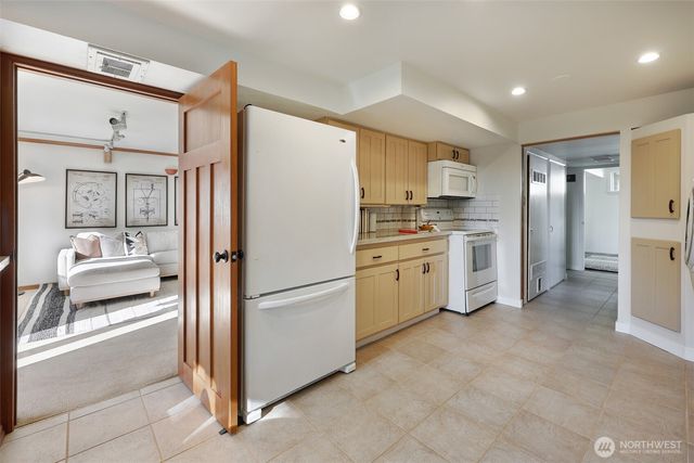 3511 NW 67th Street, Seattle, WA 98117