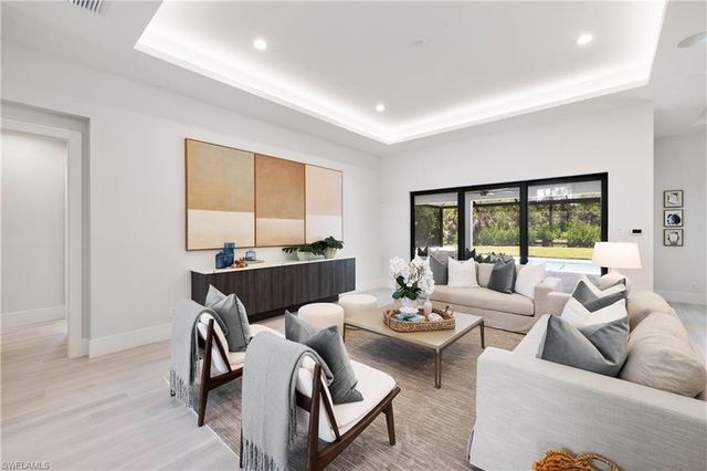 4751 1st AVE SW, Naples, FL 34119