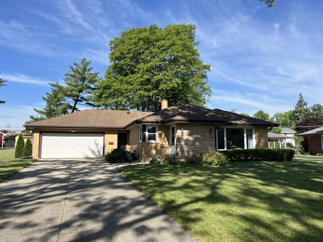 1431 E Emmerson Lane, Mount Prospect, IL 60056