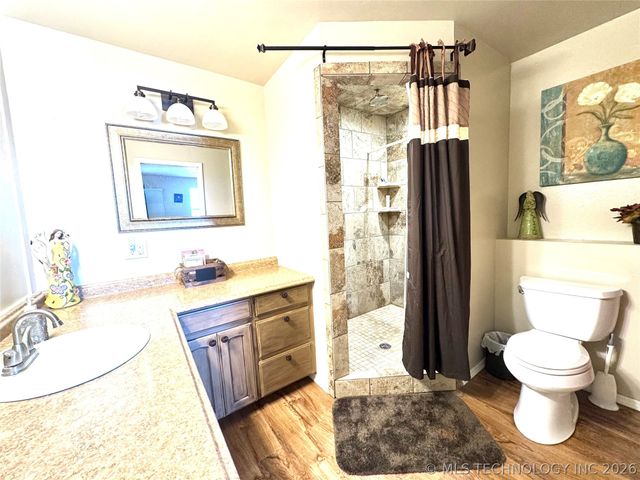 114537 Spring Creek Road, Eufaula, OK 74432