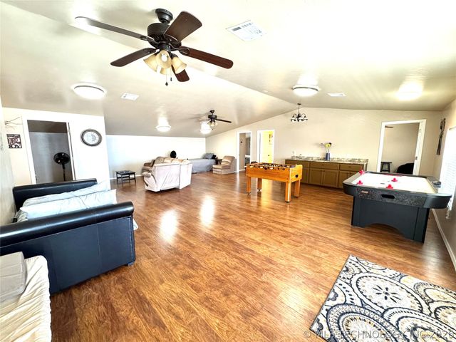 114537 Spring Creek Road, Eufaula, OK 74432