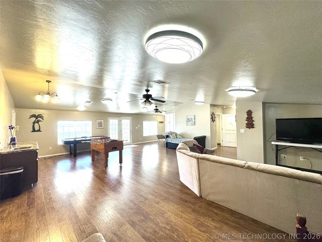 114537 Spring Creek Road, Eufaula, OK 74432