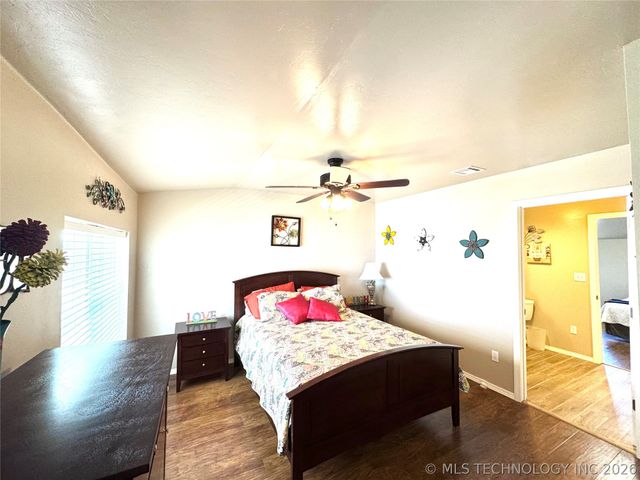 114537 Spring Creek Road, Eufaula, OK 74432