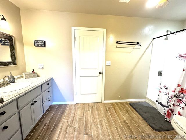 114537 Spring Creek Road, Eufaula, OK 74432