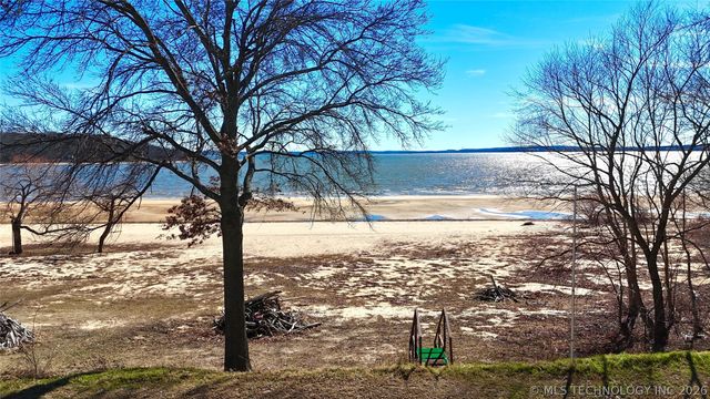 114537 Spring Creek Road, Eufaula, OK 74432