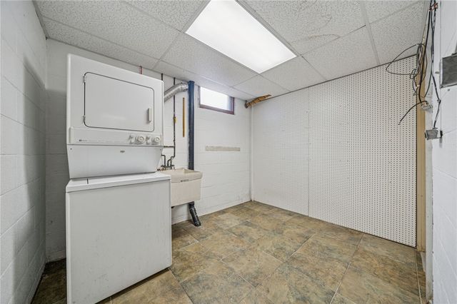 12219 Roth Drive, North Huntingdon, PA 15642