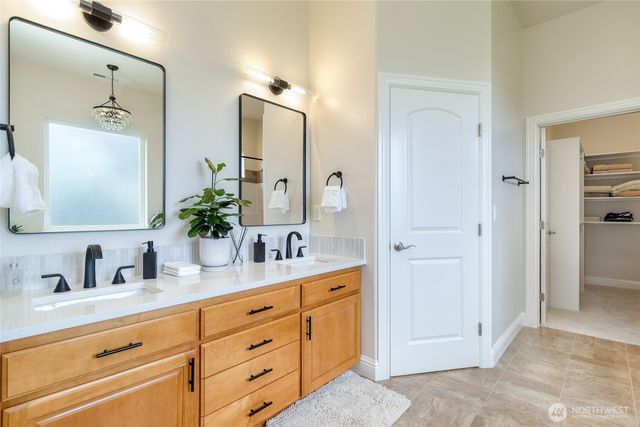 236 Looking Glass Road, Walla Walla, WA 99362