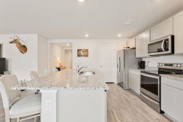 504 Woodland Farms Circle, Aynor, SC 29511