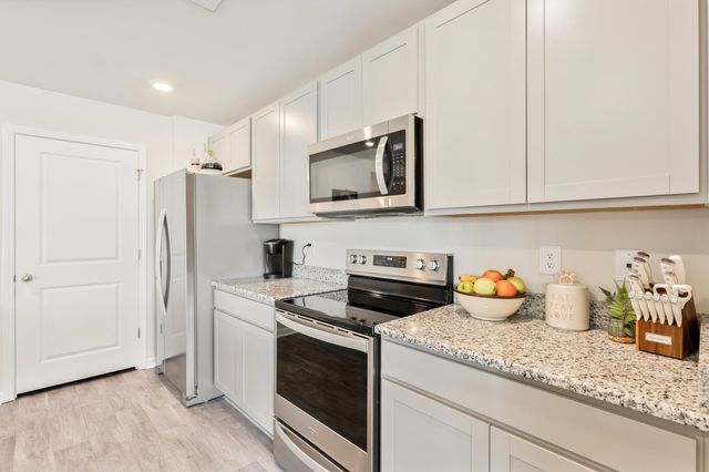 504 Woodland Farms Circle, Aynor, SC 29511